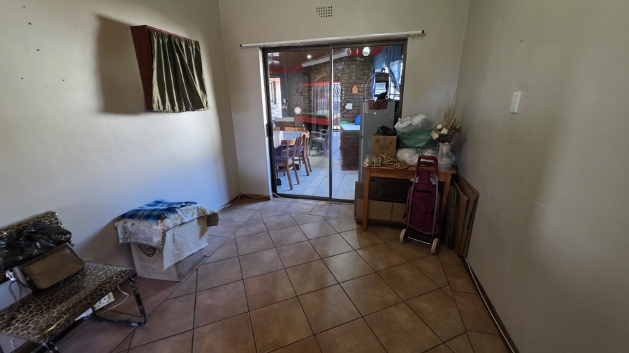 4 Bedroom Property for Sale in Heiderand Western Cape